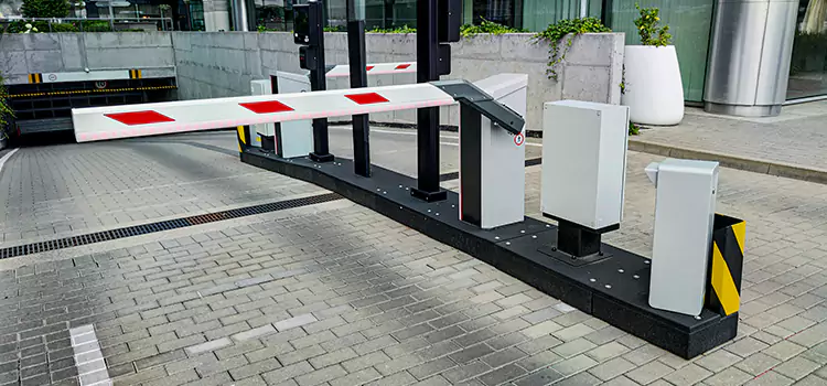 Custom Gate Design & Integration Davis